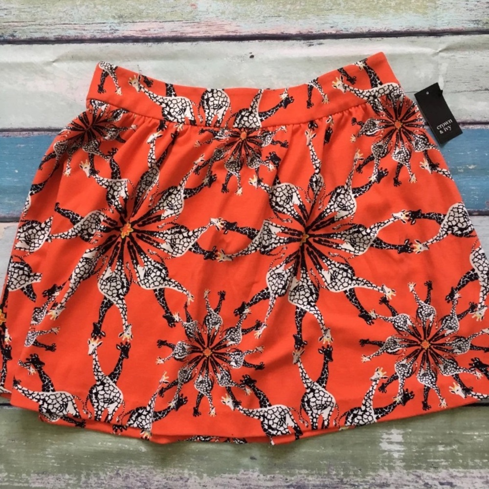 Crown & Ivy Giraffe Medallion Soft Skirt